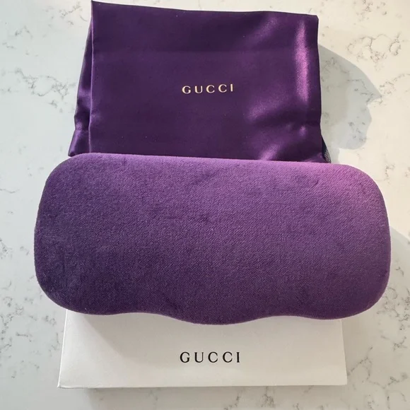 Gucci Rich Purple Velvet Eyewear Case - Picture 1 of 2